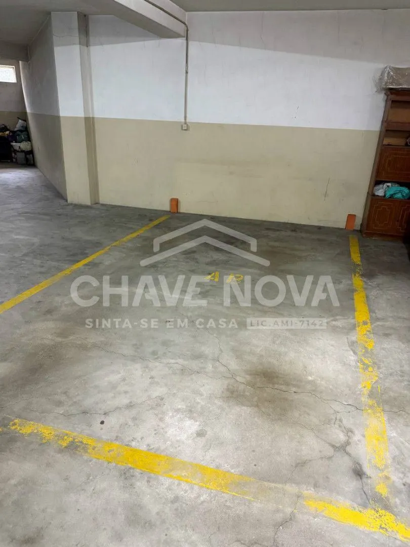 Lugar de Garagem/ Rua da Tranqueira - 2