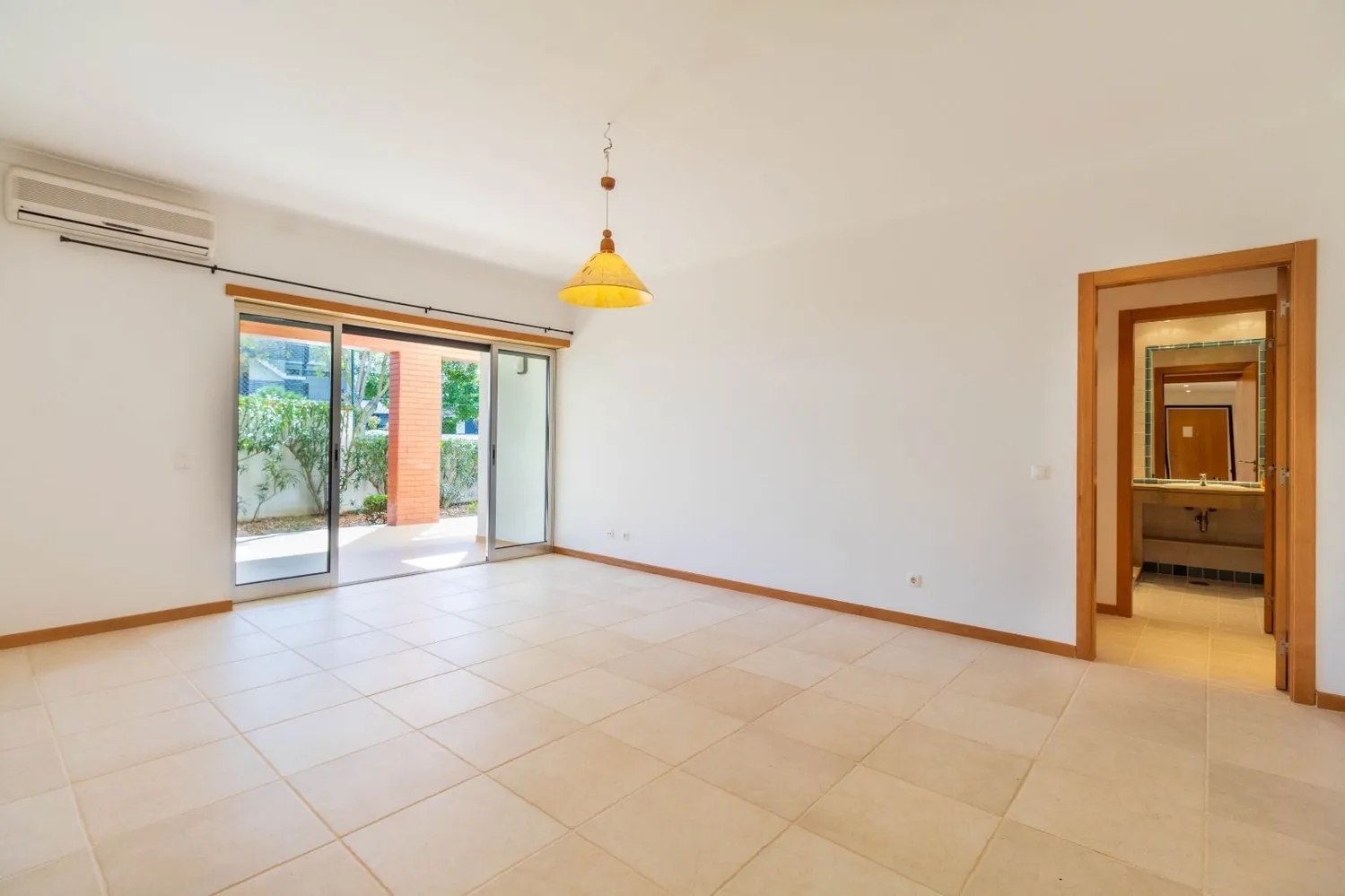 2 BEDROOM APARTMENT IN VILAMOURA - 2