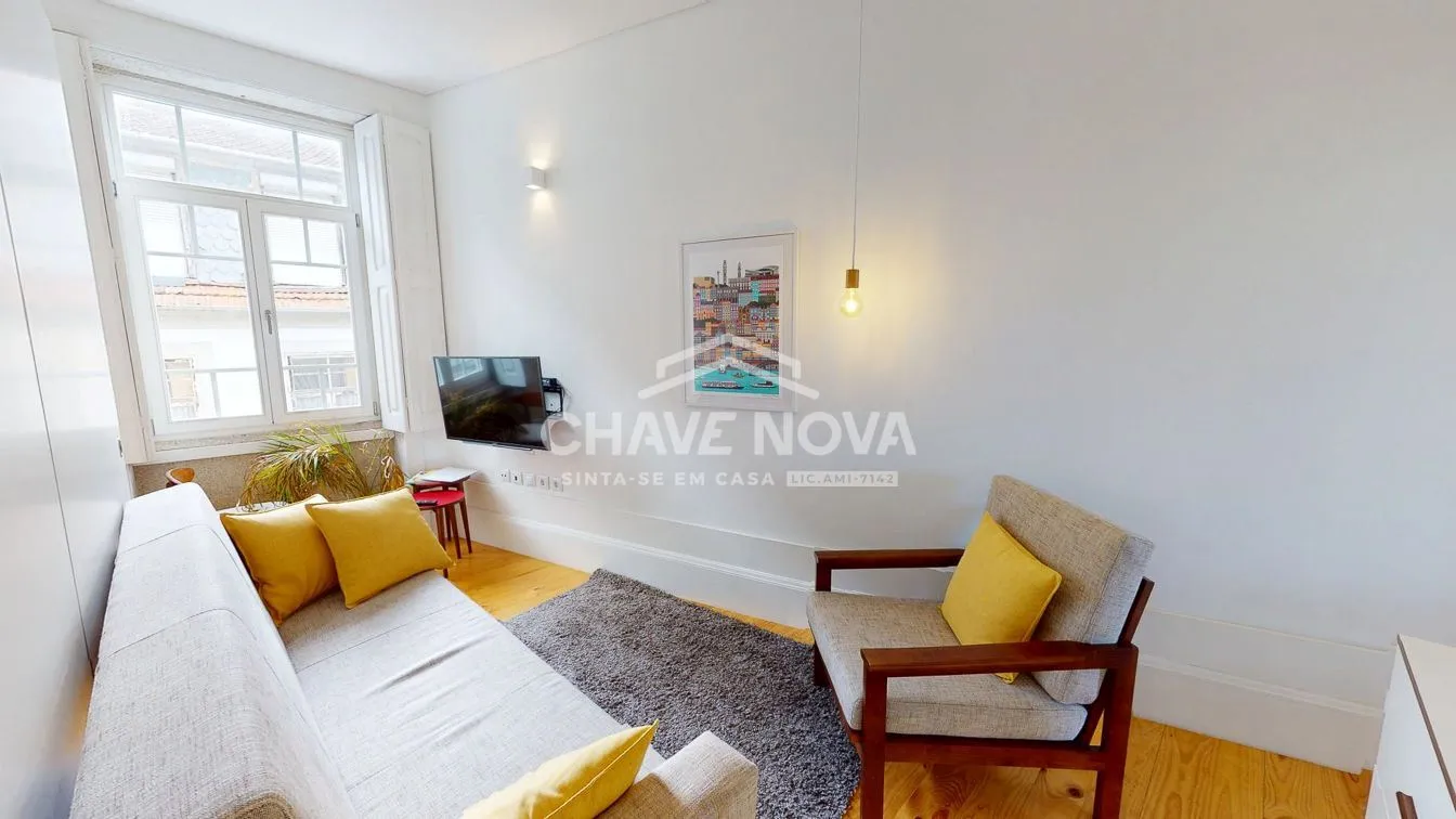 Apartamento T1 com terraço, na Baixa do Porto