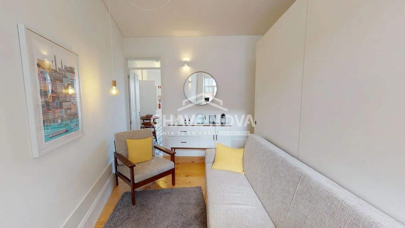 Apartamento T1 com terraço, na Baixa do Porto - 2