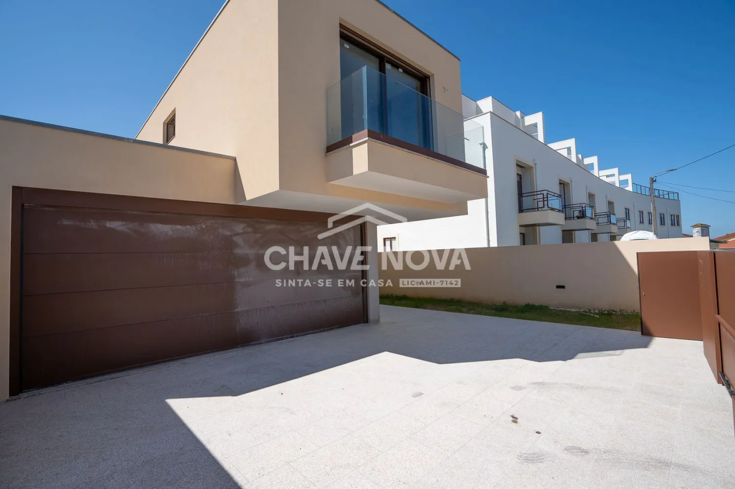 Moradia T4 de Luxo c/ Piscina em São Félix da Marinha (a 400 metros da Praia ) - 2