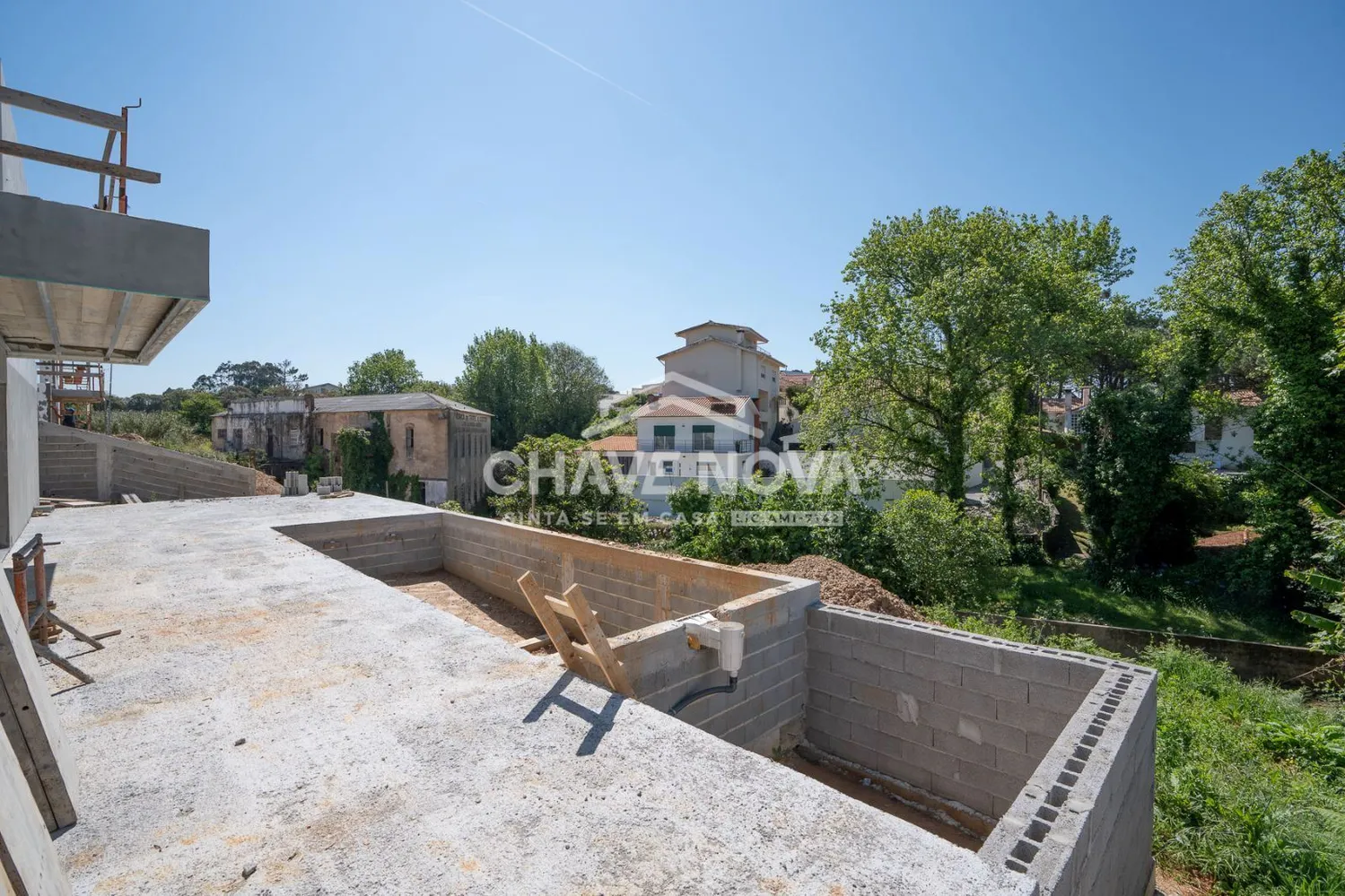 Moradia T3+1 de Luxo c/ Piscina em São Félix da Marinha (a 400 metros da Praia )
