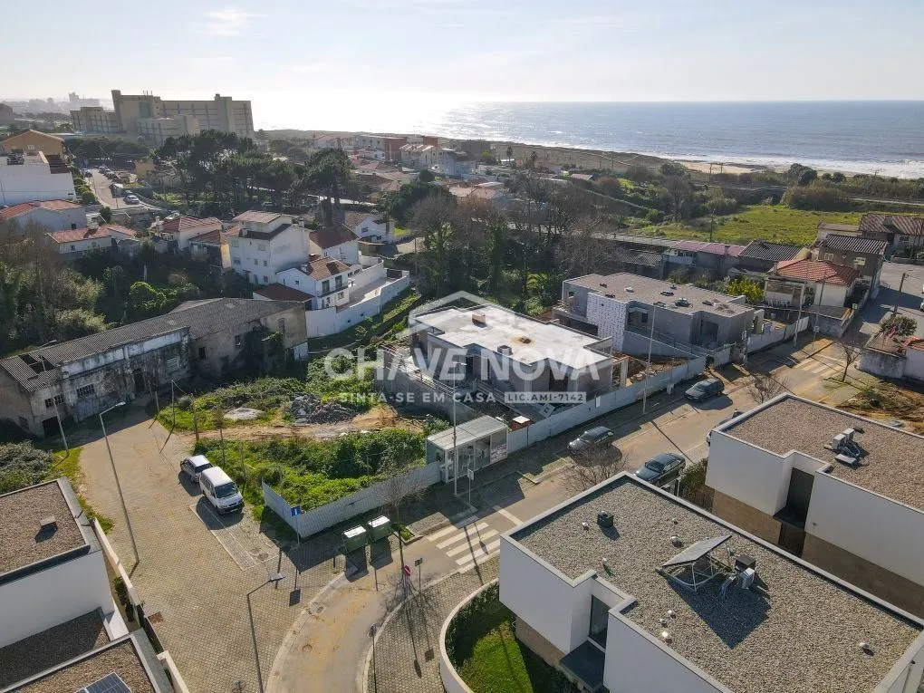Moradia T3+1 de Luxo c/ Piscina em São Félix da Marinha (a 400 metros da Praia ) - 3