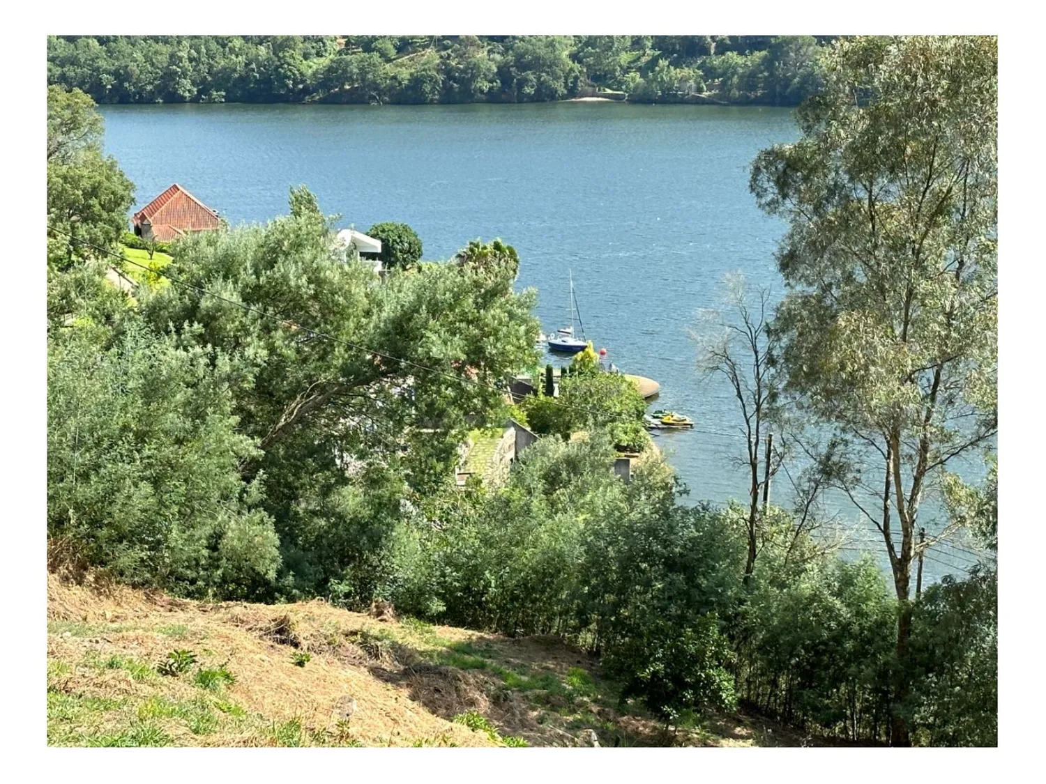 Unique plot of land for the construction of a villa on the banks of the Douro River in Baião. - 3