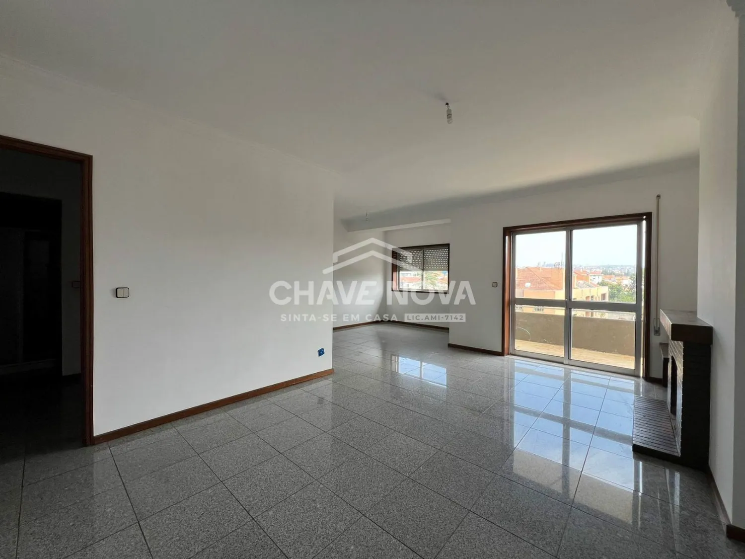Apartamento T4 c/ Lugar de Garagem em Canidelo (Quinta da Bela Vista) - 3