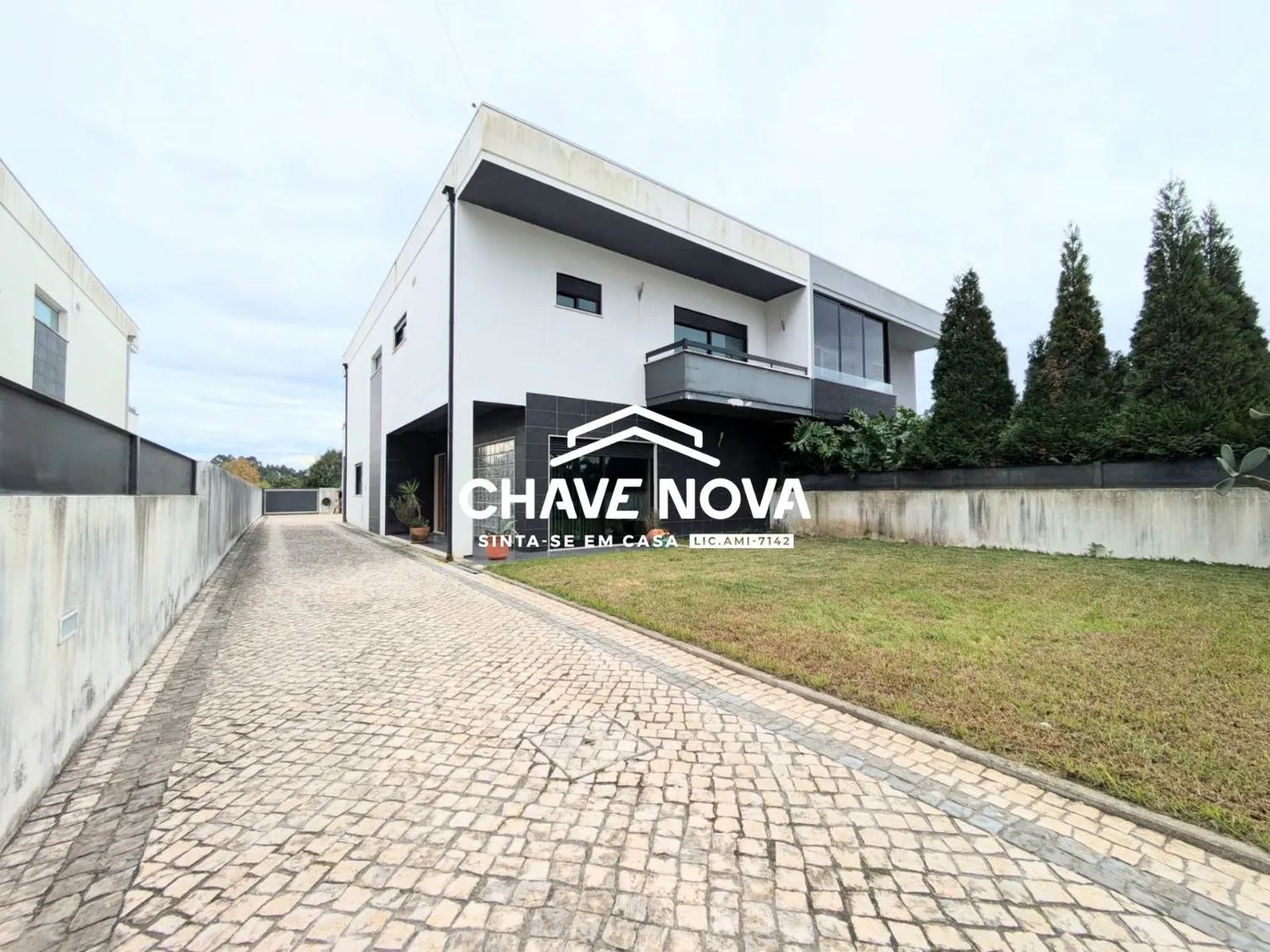 Moradia geminada T4 para venda na Palhaça, em Oliveira do Bairro - 2
