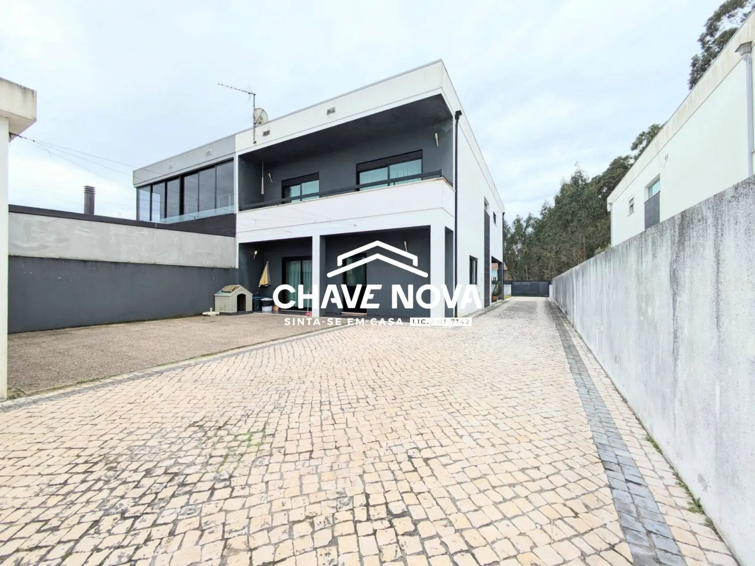 Moradia geminada T4 para venda na Palhaça, em Oliveira do Bairro - 3