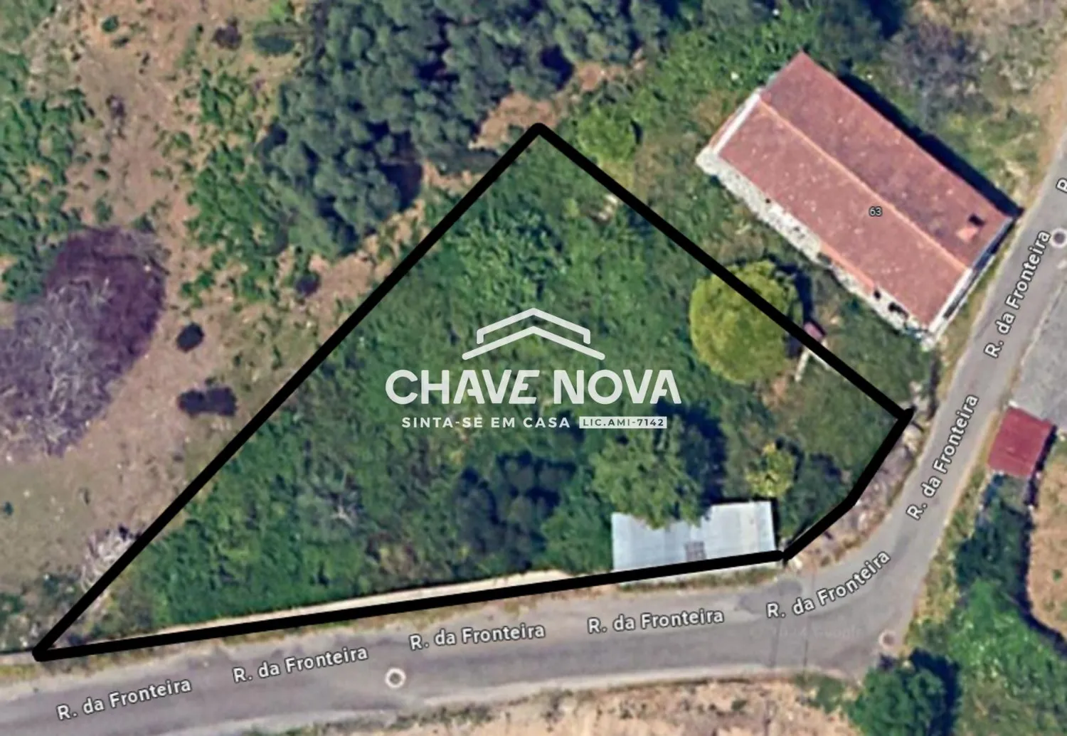 Terreno para construção de moradia isolada em Paços de Brandão