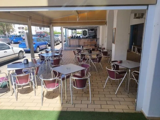 Restaurante Snack-Bar no Centro de Albufeira com Clientela Fixa e Potencial de Crescimento - 2