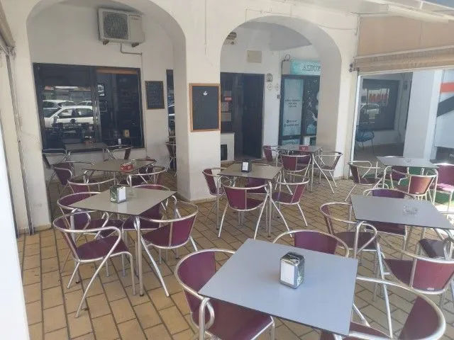 Restaurante Snack-Bar no Centro de Albufeira com Clientela Fixa e Potencial de Crescimento - 3