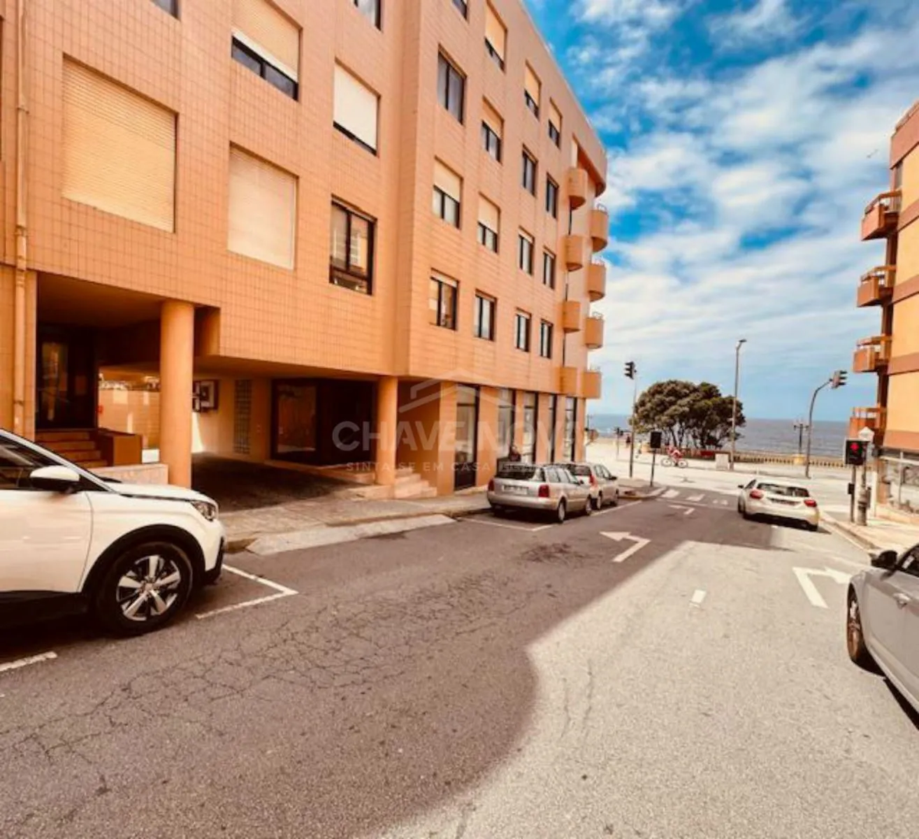Apartamento T1 junto á Av. Brasil, Foz do Douro, Porto