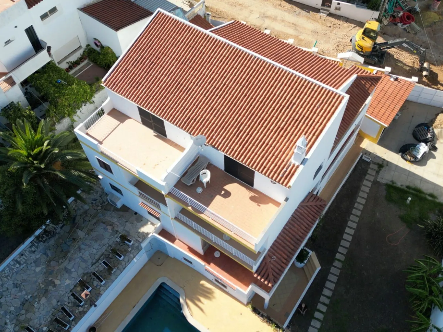 Residencial com 8 Apartamentos (T1 e T2) em Albufeira - 3
