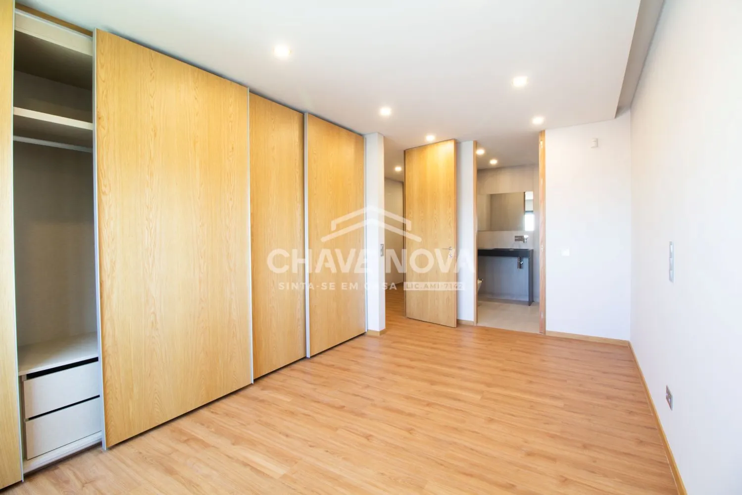 Apartamento T3+1 à venda na rua de Damião de Góis  - Porto - 3