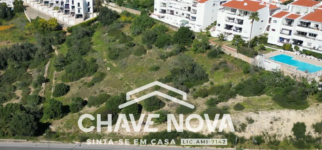 Oportunidade Única de Investimento: Terreno com Vista para a Marina de Albufeira - 3