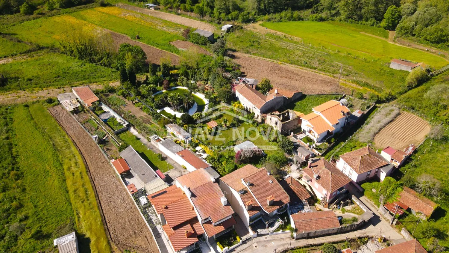 Moradia T3 para reconstrução em Argoncilhe  - 3