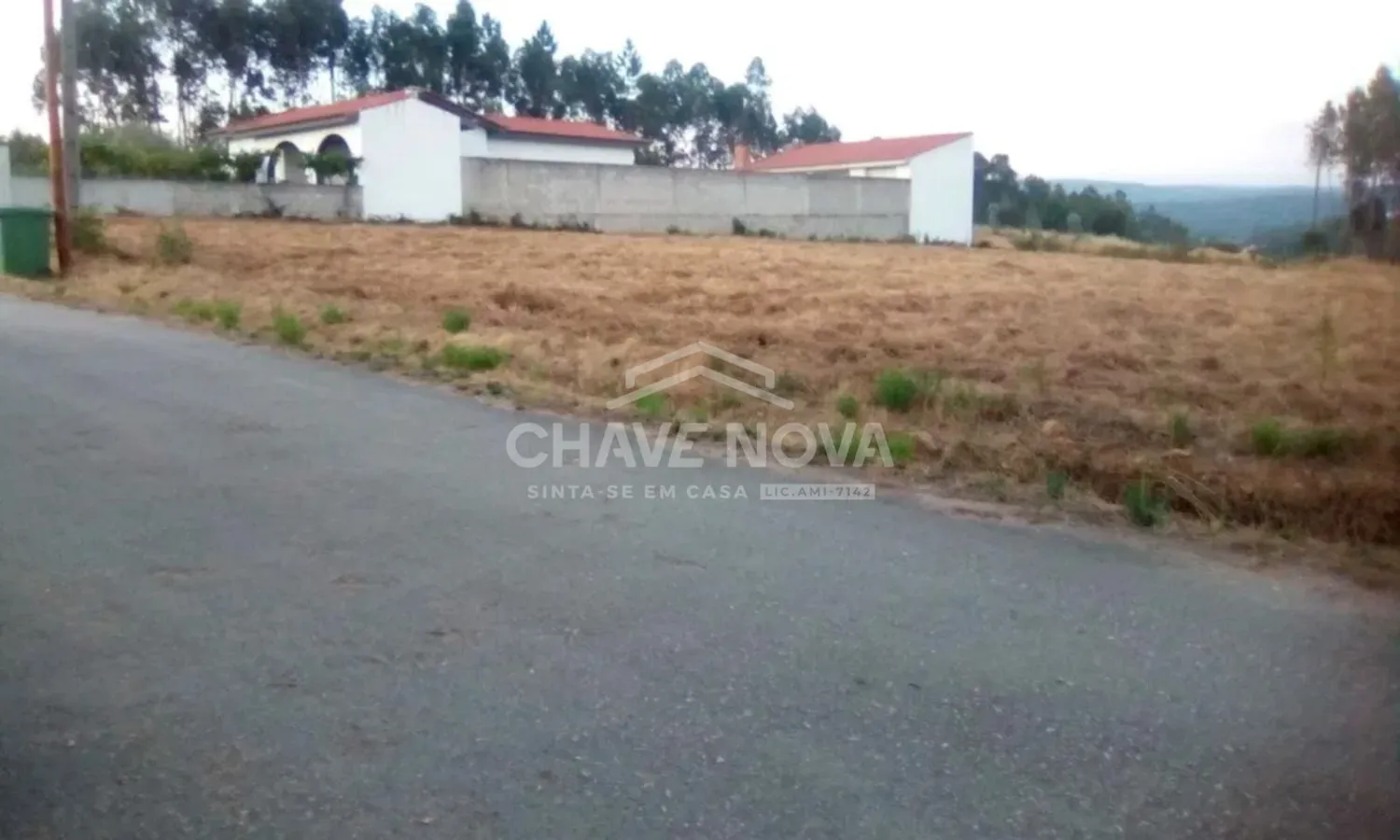 Terreno com 2200 m2 , abrangido pelo PDM da Câmara Municipal da Lousã