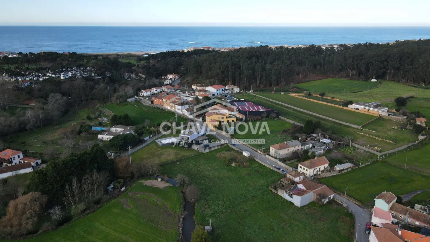Terreno para construção - Labruge