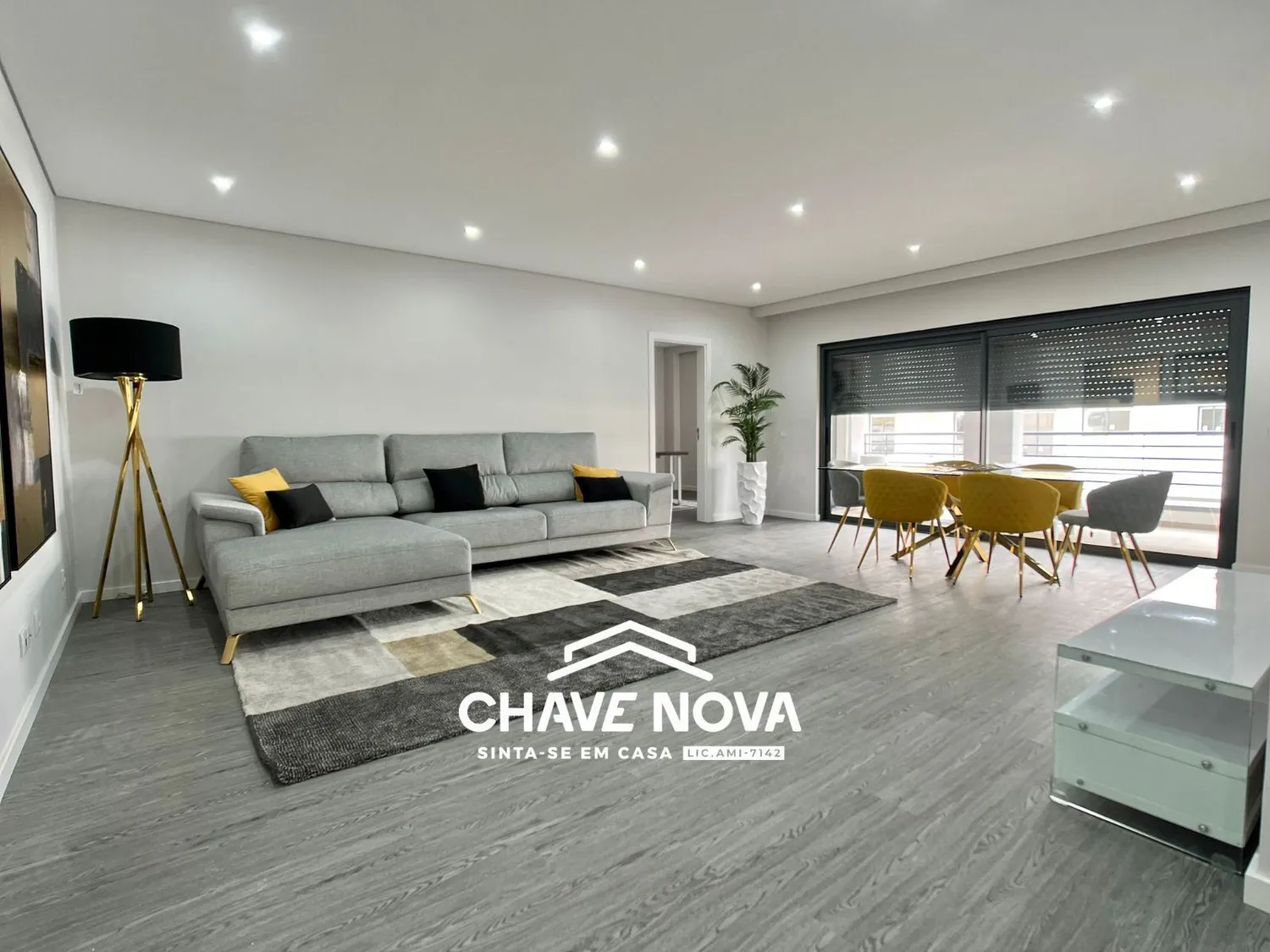 Apartamento T3 Moderno em Olhão - 2