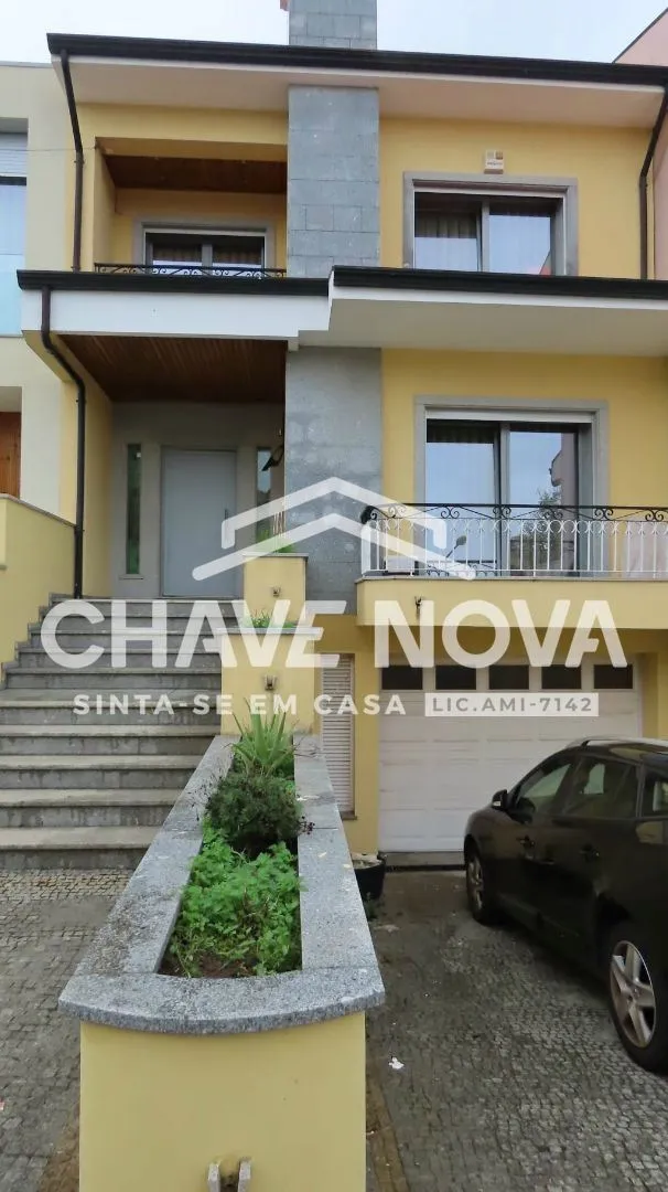 Moradia geminada com 4 quartos, na Senhora da Hora, Matosinhos - 2