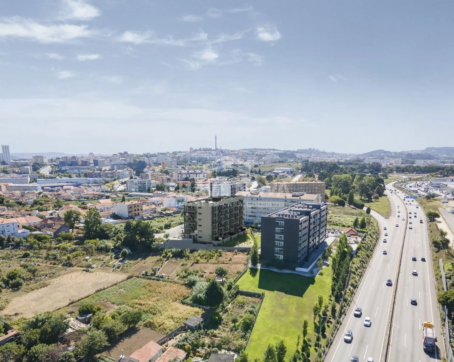 Apartamento T3 Empreendimento Genuíno Santa Marinha - Vila Nova de Gaia - 2