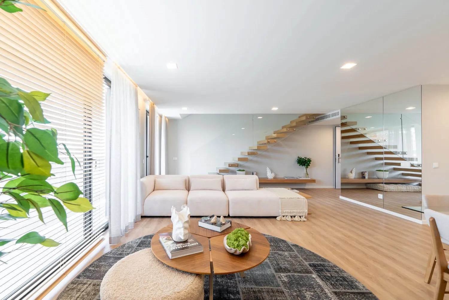 Apartamento novo T3 duplex com varanda e terraço, nas Agras - Esgueira - 3