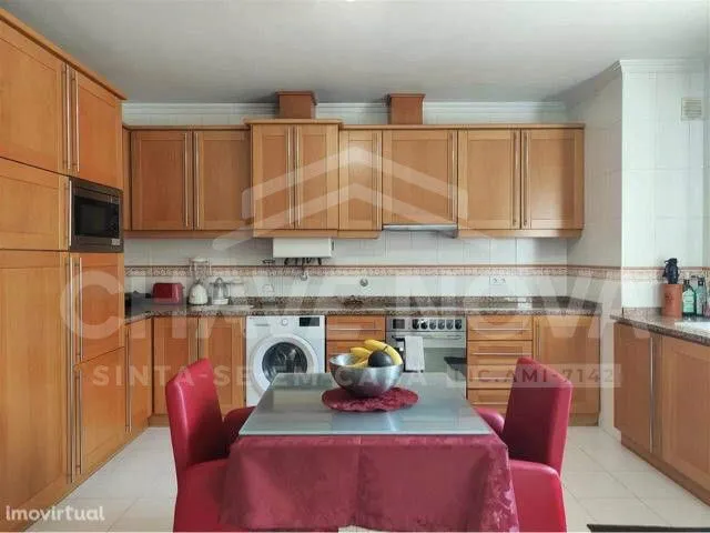Moradia t4+1 Glória e Vera Cruz, compra por 785 000€ - 2