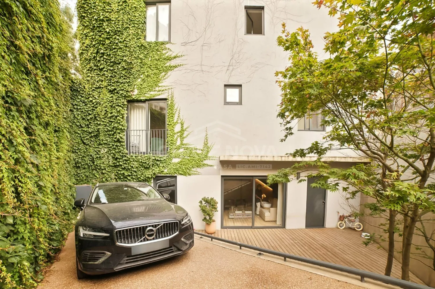 Andar | Moradia T2 DUPLEX COM 2 PÁTIOS a poucos metros do Rio Douro e Palácio Cristal