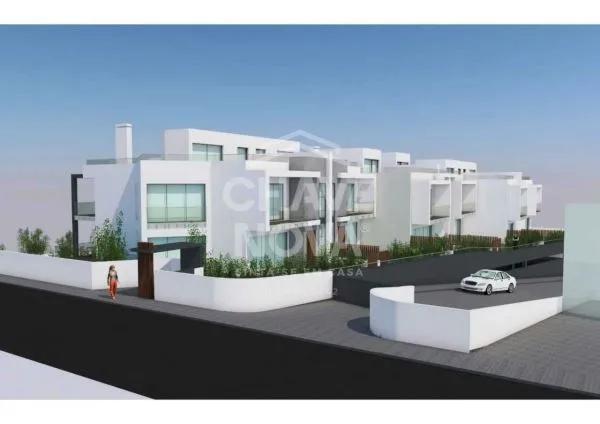 Excelente Terreno com Projeto Aprovado para Construção de Moradias Geminadas - 3