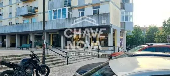 Oportunidade Espaço Comercial Olivais Sul - 2