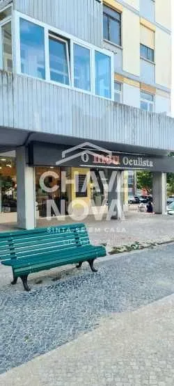 Oportunidade Espaço Comercial Olivais Sul - 3