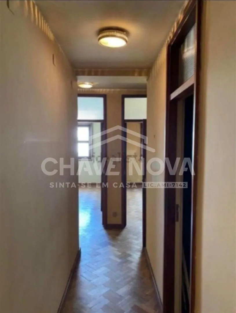 Apartamento T4 com varanda em Matosinhos - 2