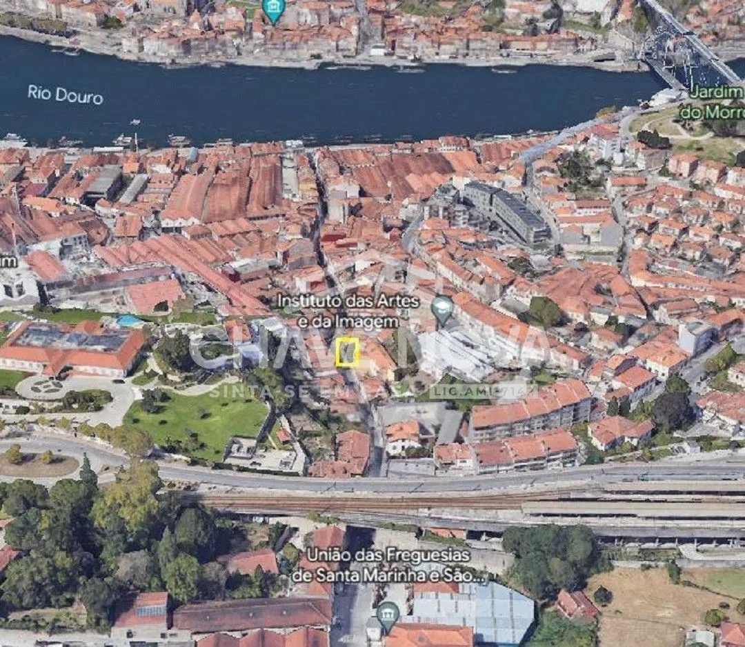 Terreno p/construção em altura c/vistas rio  - Vila Nova de Gaia (Zona Histórica) - 2