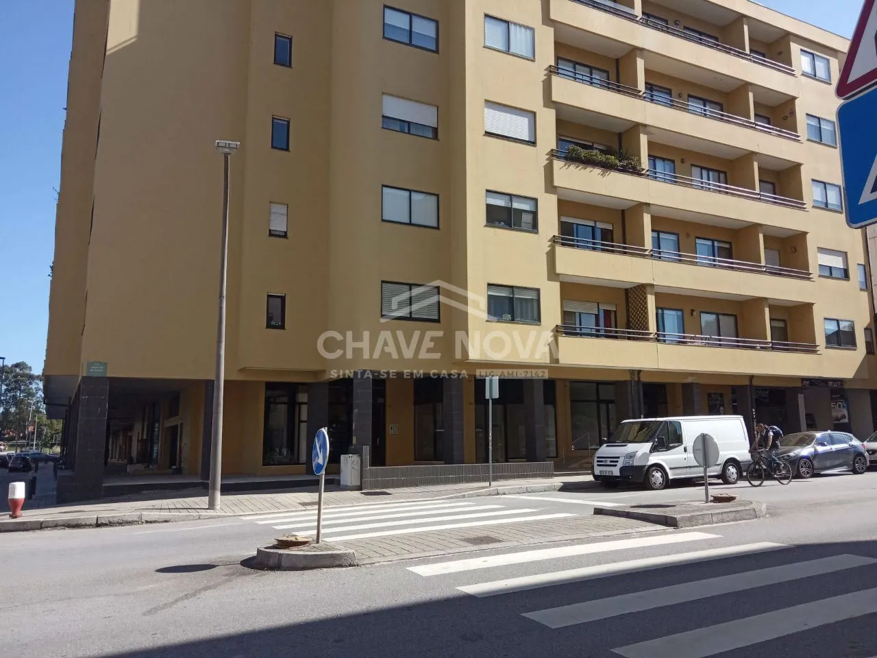 Loja de rua ao Carvalhido