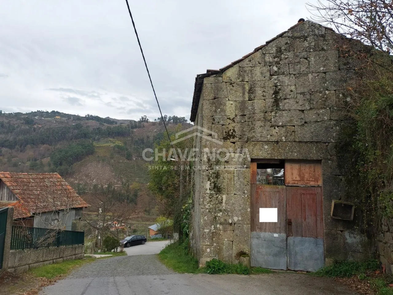 Moradia/Quinta em Cinfães para Restauro