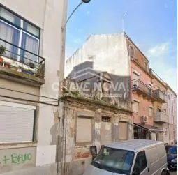 Edifício na Rua Frei Fortunato De São Boaventura - Lisboa