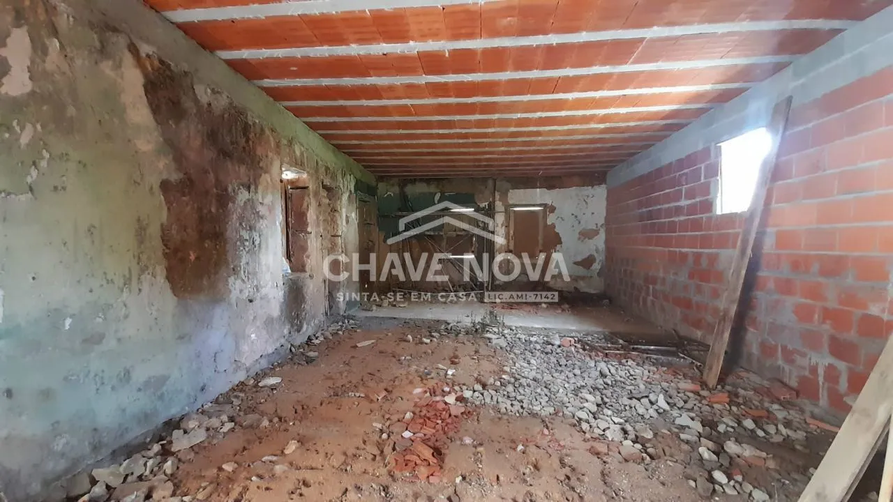 Moradia Térrea para restauro em S. Paio de Oleiros - 3