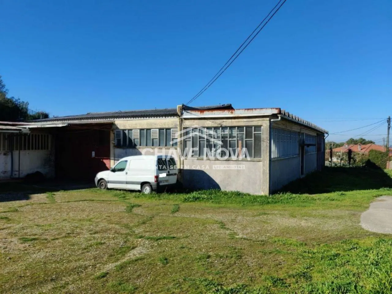 Armazém Industrial em Bustelo - São Roque
