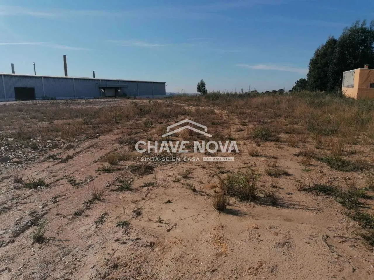 Terreno com 6500 m² para construção de armazéns, junto á D. Miguel. Gondomar - 2