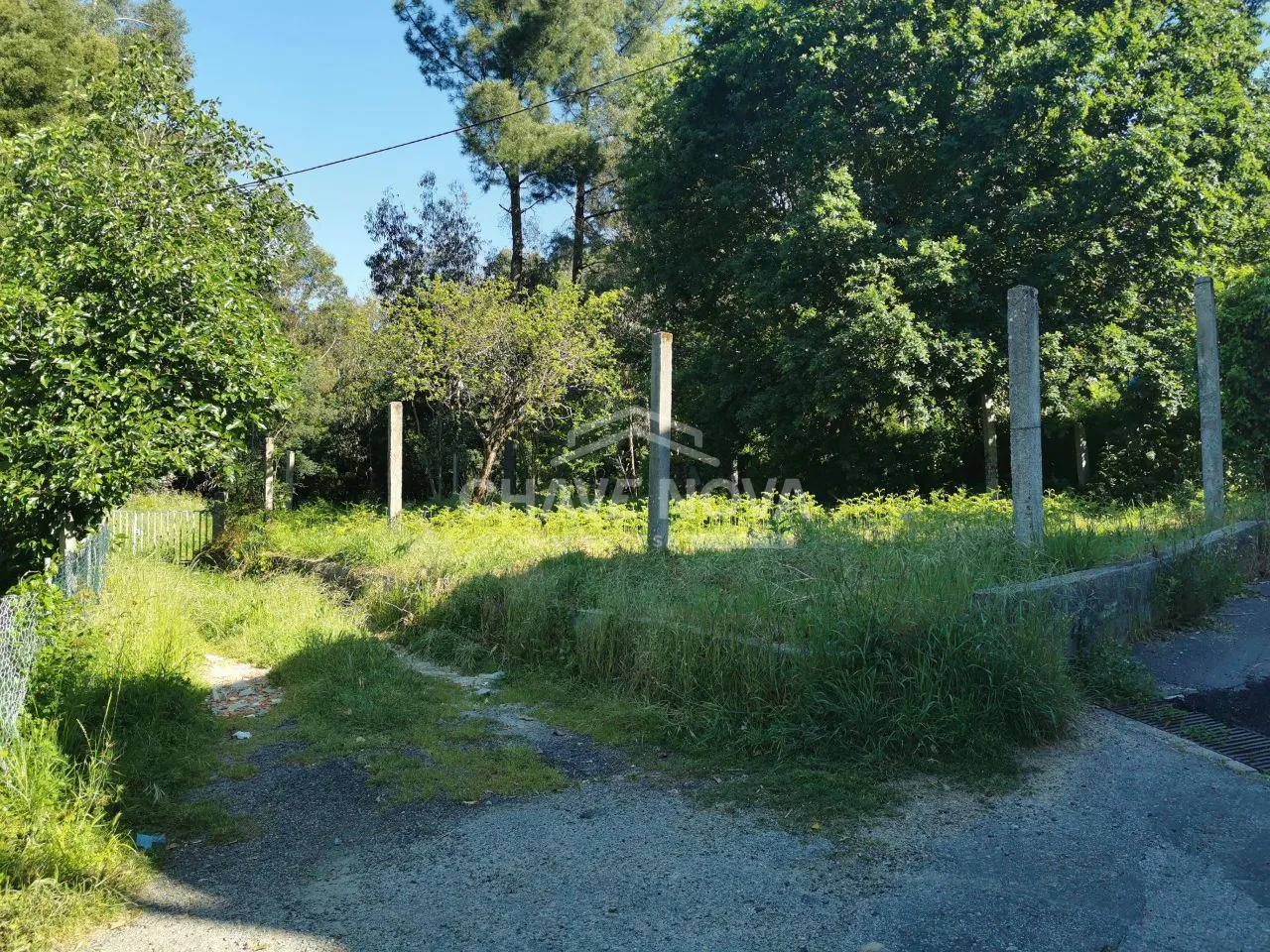 Terreno em Arouca próximo ao estádio municipal com viabilidade para construção de duas moradias independentes. - 2