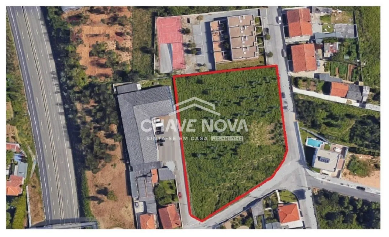 Terreno com 4.600 m2 em Arcozelo, Gaia