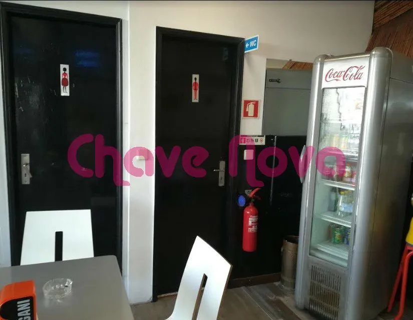 Café com esplanada / Zona Barrosa  em Gaia 