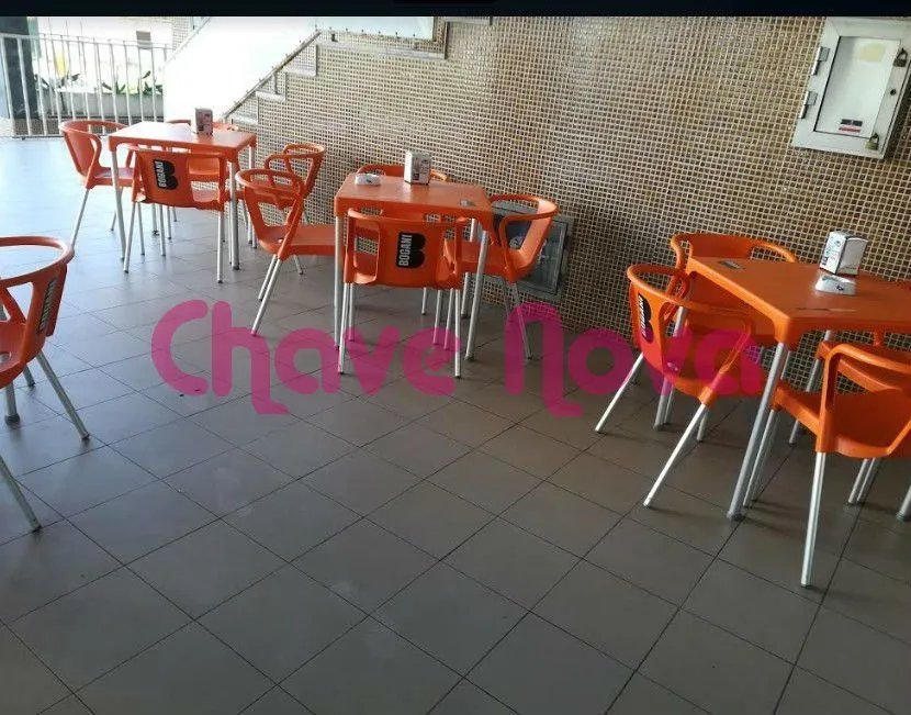 Café com esplanada / Zona Barrosa  em Gaia  - 2