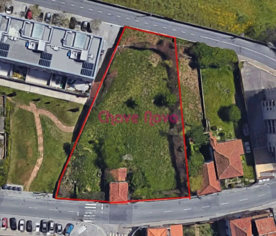 Terreno para construção em altura junto ao H.S.João  - 3