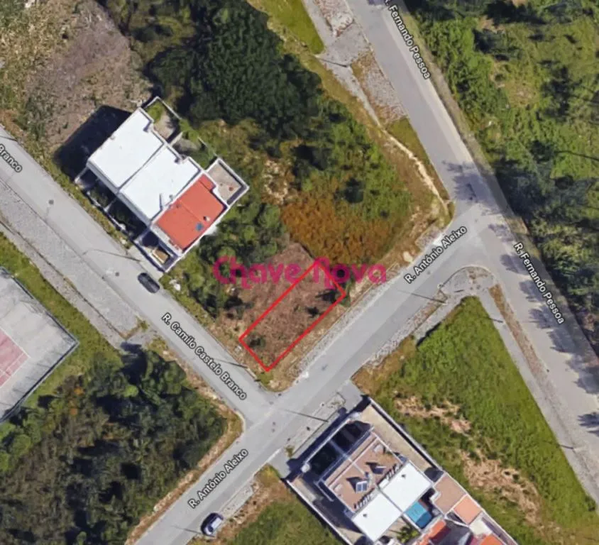 Terreno para construção de Moradia em gaveto