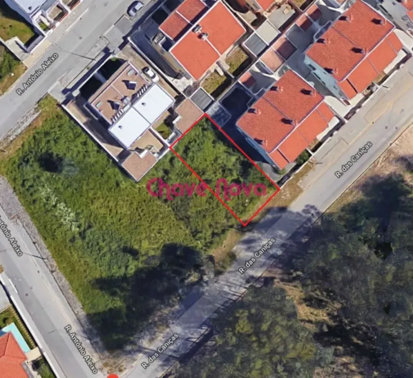 Terreno para construção de Moradia geminada