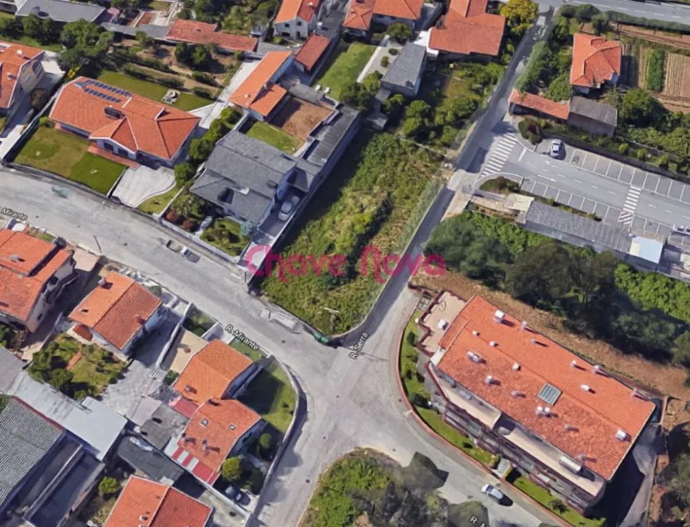 TERRENO PARA CONSTRUÇÃO