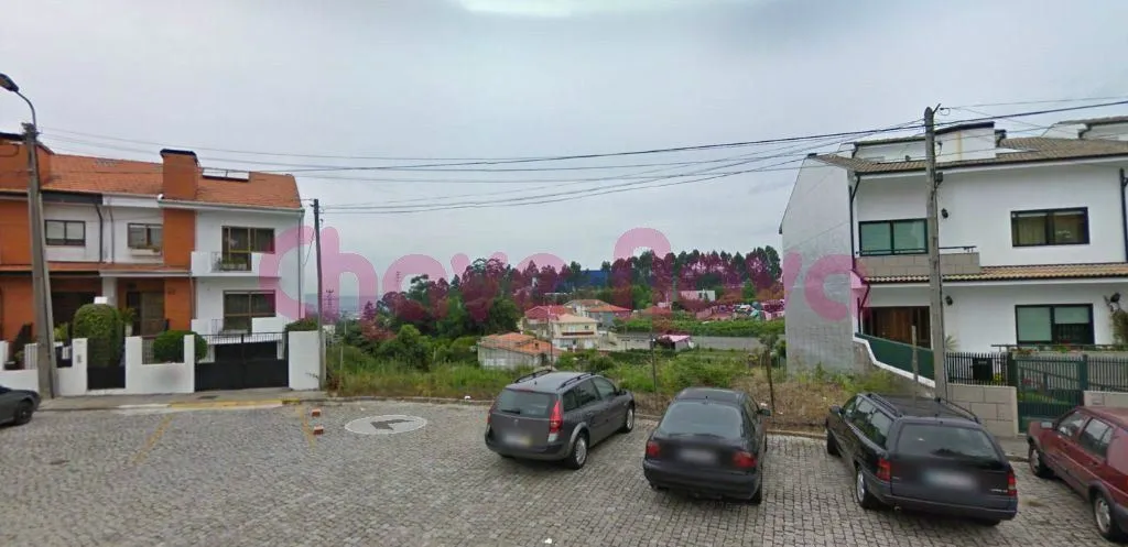 Terreno em Pedroso - 2