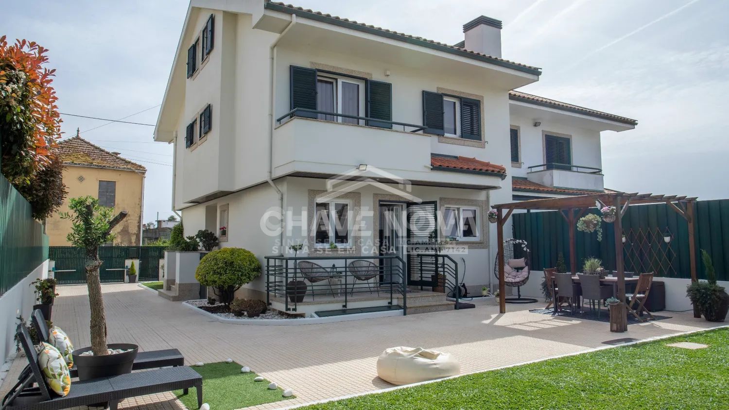 Moradia T4+1 com jardim e possibilidade de piscina | Gulpilhares / Miramar