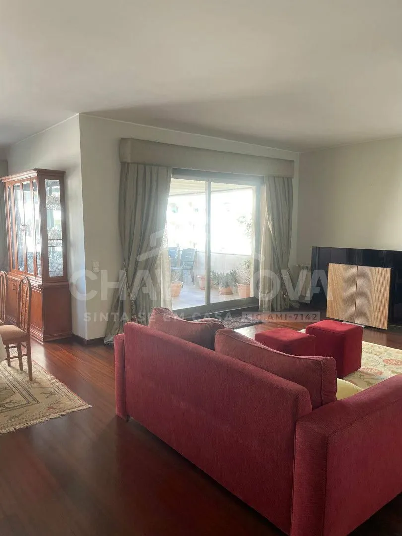 Apartamento T5 para venda no Edifício Siza Vieira - Aviz - Boavista