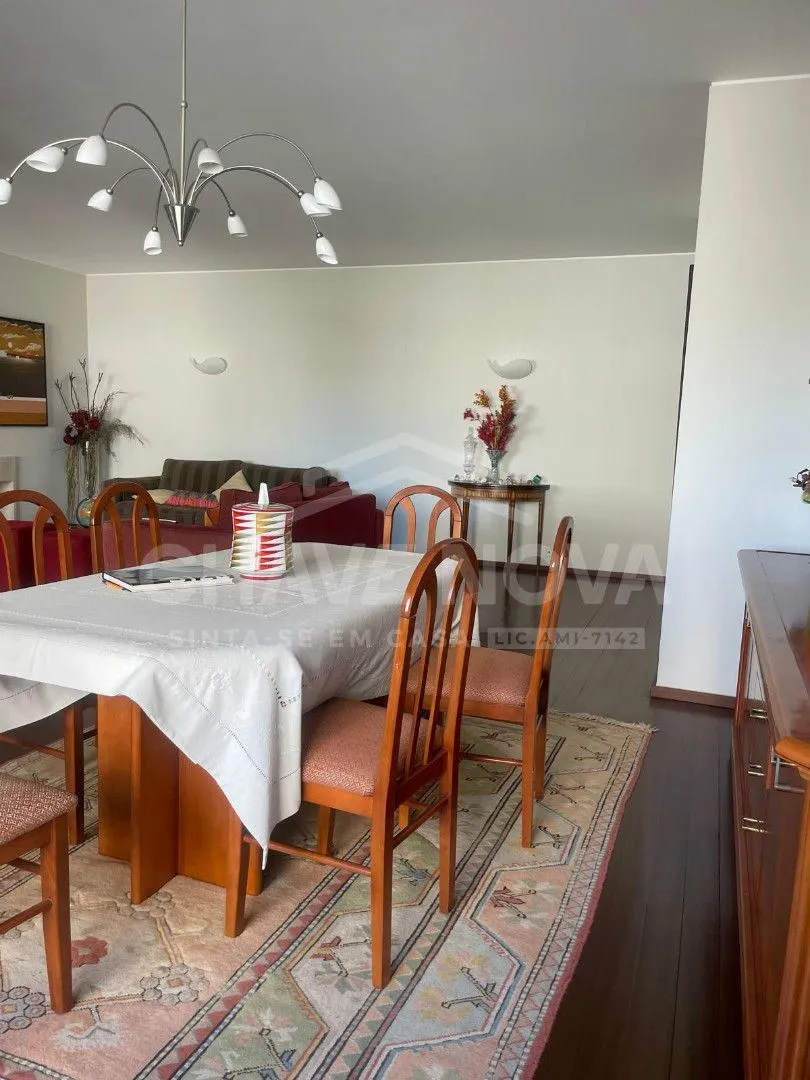 Apartamento T5 para venda no Edifício Siza Vieira - Aviz - Boavista - 2